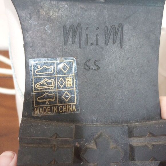 Mi.iM Combat Booties in Bone, size 6.5 - Picture 8 of 10